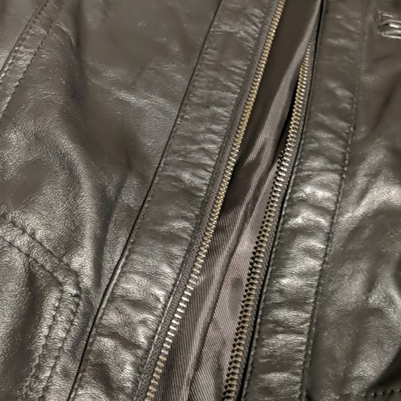 Danier distressed painted leather jacket - Picture 4 of 4